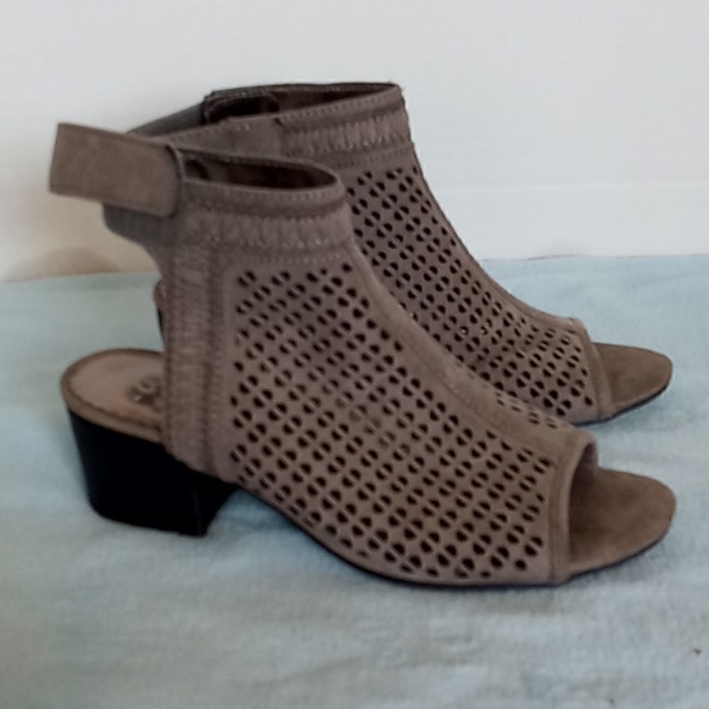 Justice Shoes 